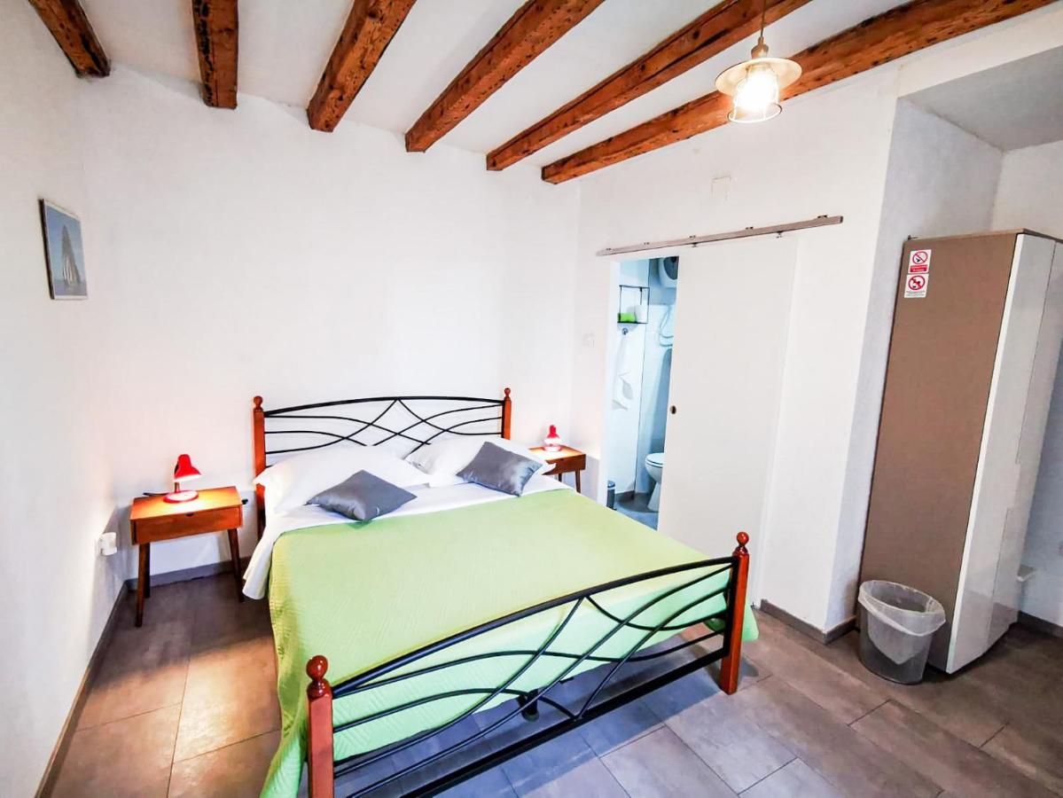 Val Comeza Hotel Komiža Kültér fotó