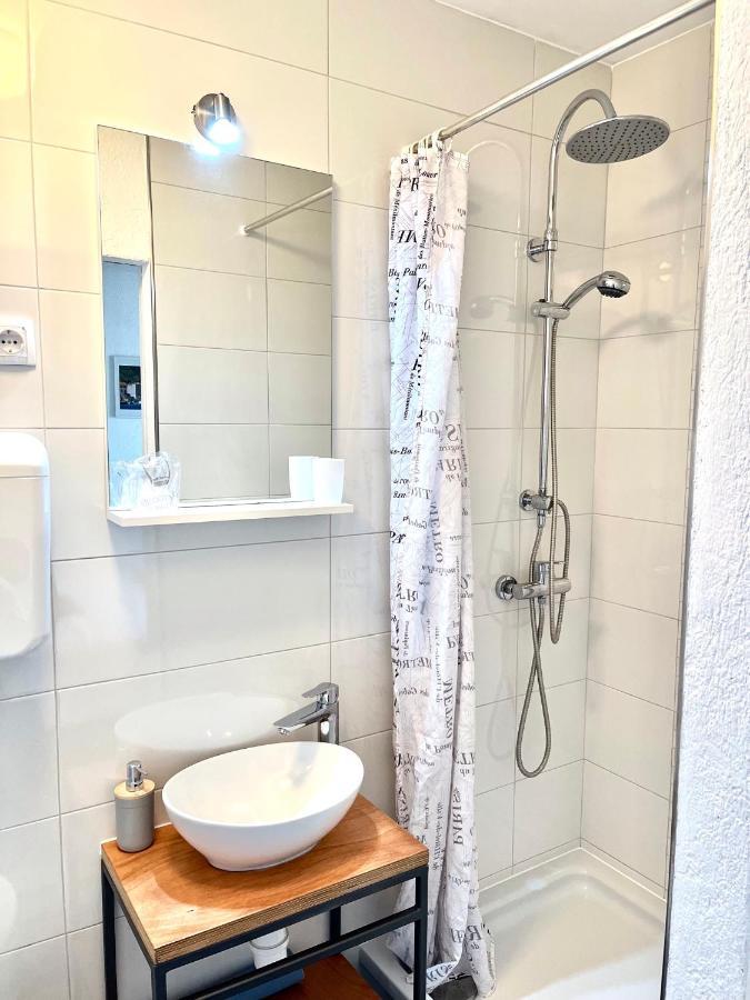 Val Comeza Hotel Komiža Kültér fotó