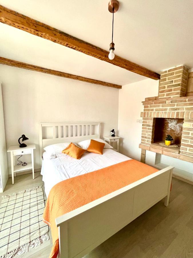 Val Comeza Hotel Komiža Kültér fotó