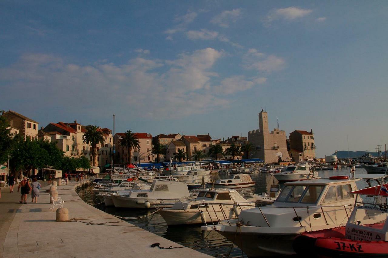 Val Comeza Hotel Komiža Kültér fotó