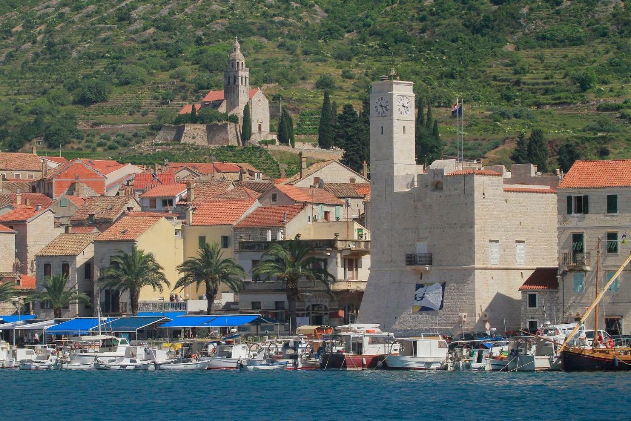 Val Comeza Hotel Komiža Kültér fotó