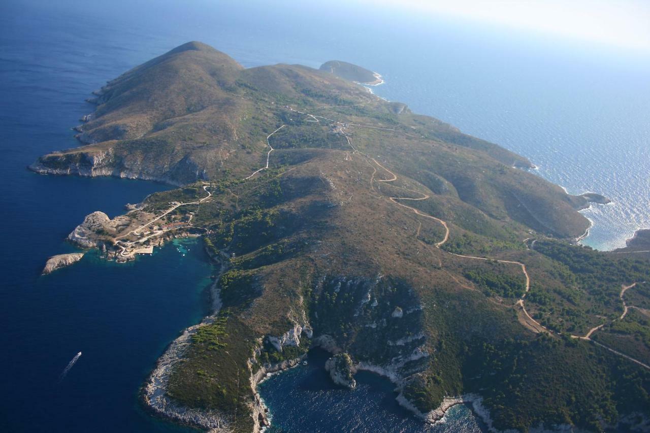Val Comeza Hotel Komiža Kültér fotó